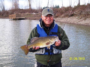 jan2010bassbobtomruss005.jpg