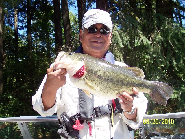 7lb7ozlacamaslmbass22316in82010.jpg